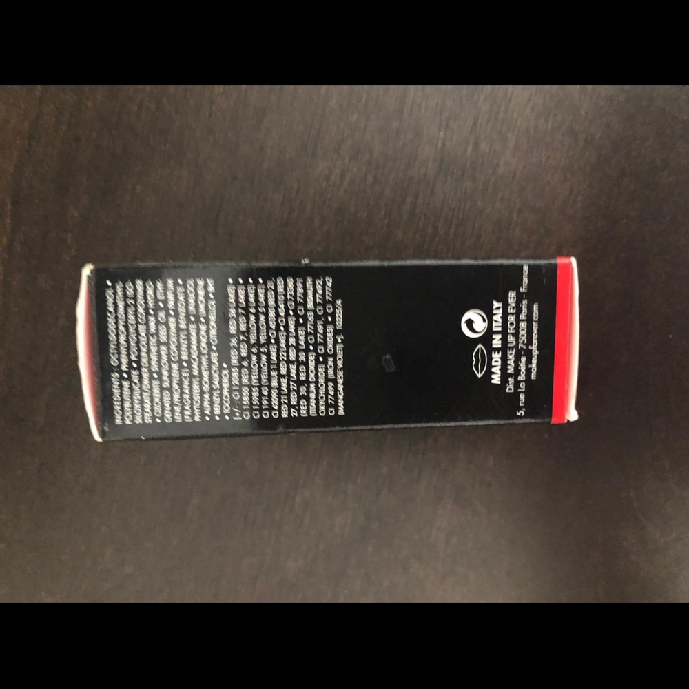 Lipstick - Picture 2 of 3